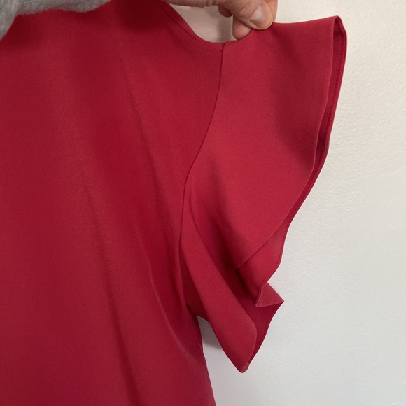 Fuchsia short sleeve blouse 👚 - Picture 3 of 4